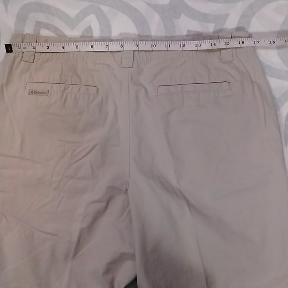 COLUMBIA SHORT SIZE 10 - Picture 5 of 8
